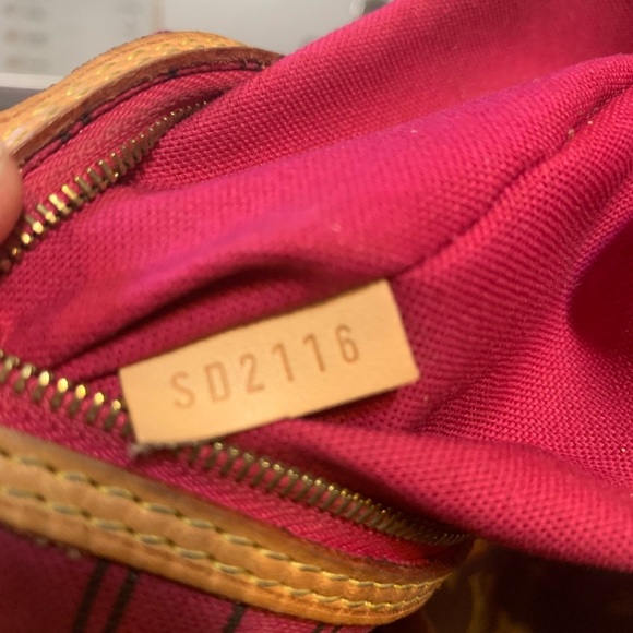 Louis Vuitton Delightful Monogram Bag - Picture 8 of 8